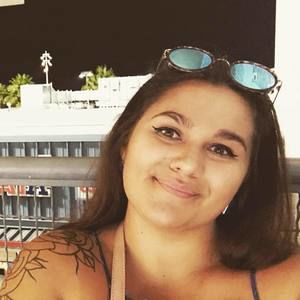 Meet your Posher, Leslie